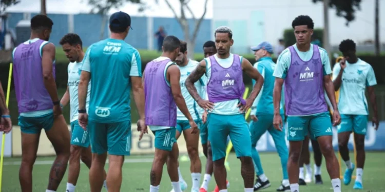 Cruzeiro tem semana com clássicos e aguarda “sim” do novo treinador