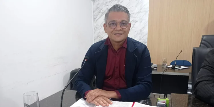 Vereador André Portilho quer facilitar acesso a Centro Educacional