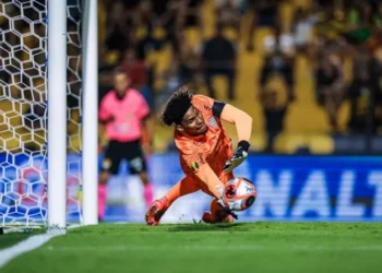 Hugo Souza pegou pênalti contra o Novorizontino • Pedro Zacchi/Ag. Paulistão