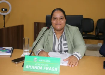 Atualização salarial para agentes de saúde e endemias é solicitada pela vereadora Maria Bala