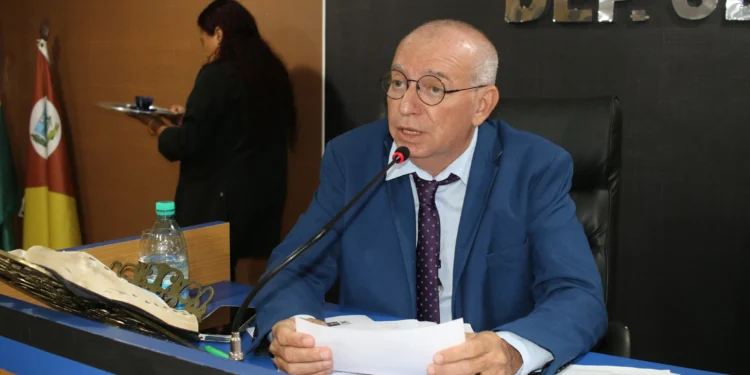 Vereador miracemense quer convênio com clínicas e implantação de redutores de velocidade