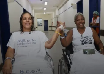 Luciana de Medeiros Oliveira, 52 anos e Kitimá Rege, 48 anos • Divulgação/HEGV