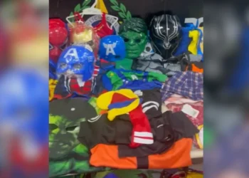 Fantasias pirateadas são apreendidas no Rio de Janeiro • Divulgação/PCERJ