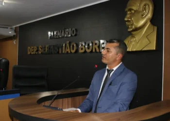 Netinho do Povo Concede Título de Cidadão a Pai e Filha em Miracema