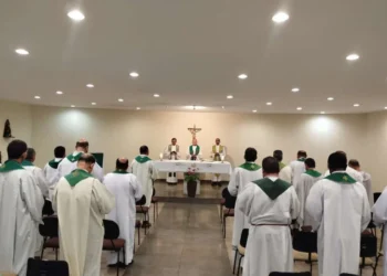 Clero da arquidiocese de Palmas aprofunda espiritualidade durante retiro em Brasília