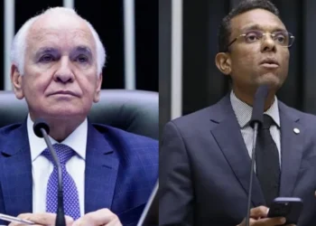 Gilberto Nascimento (e) é visto como mais alinhado a Bolsonaro e Otoni de Paula (d) rompeu com o ex-presidente • Divulgação/Câmara dos Deputados