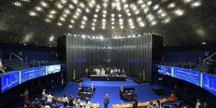 PT avalia ceder ao centro em 2026 para frear bolsonarismo no Senado
