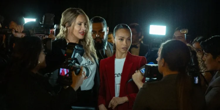 “Estou decepcionada”, diz Zoe Saldaña sobre polêmica de Karla Sofía Gascón