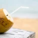 Benefícios da água de coco: além de isotônico natural, veja 6 propriedades