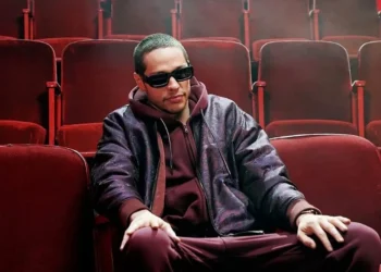 Pete Davidson no curta “Short-Ass Movie”, do programa de TV americano Saturday Night Live • Rosalind O'Connor/NBC