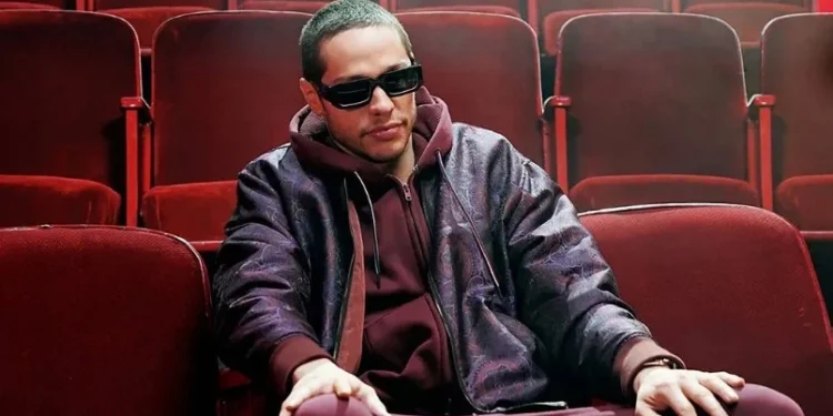 Pete Davidson no curta “Short-Ass Movie”, do programa de TV americano Saturday Night Live • Rosalind O'Connor/NBC