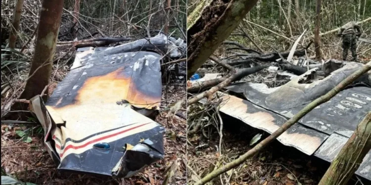 Imagens mostram sobrevoo no local do abate de aeronave venezuelana • Divulgação/FAB