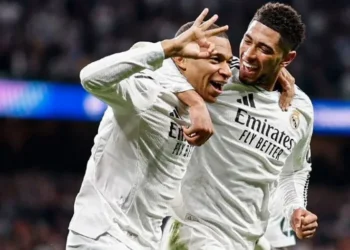 Mbappé dá show, faz hat-trick e empurra Real Madrid para atropelar o Manchester City na Champions • Divulgação / Real Madrid
