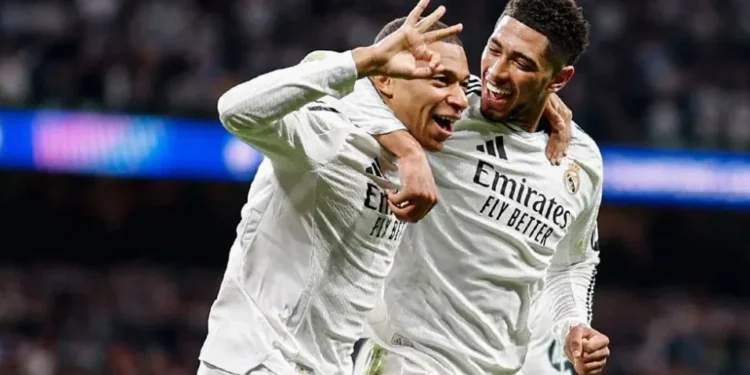 Mbappé dá show, faz hat-trick e empurra Real Madrid para atropelar o Manchester City na Champions • Divulgação / Real Madrid