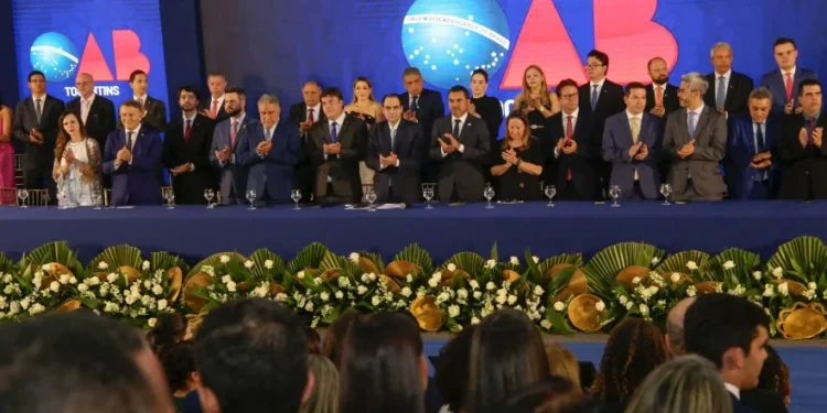 Governador Wanderlei Barbosa participa da posse da nova diretoria da OAB Tocantins