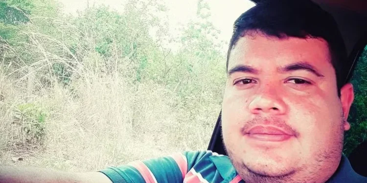 Filho de ex-prefeito é assassinado a tiros durante assalto em fazenda e atiradores fogem levando carros e reféns