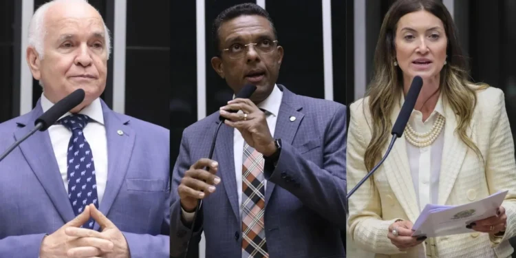 Com bancada rachada, frente evangélica antecipa eleição para terça (25)