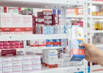 Farmacêuticos podem prescrever medicamentos? Entenda nova resolução