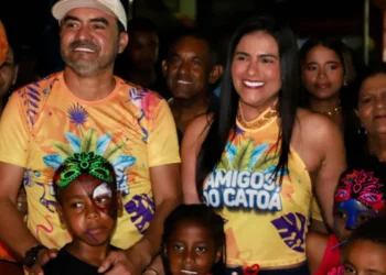 Governador anuncia praça em Campo Alegre e parceria para energia na região