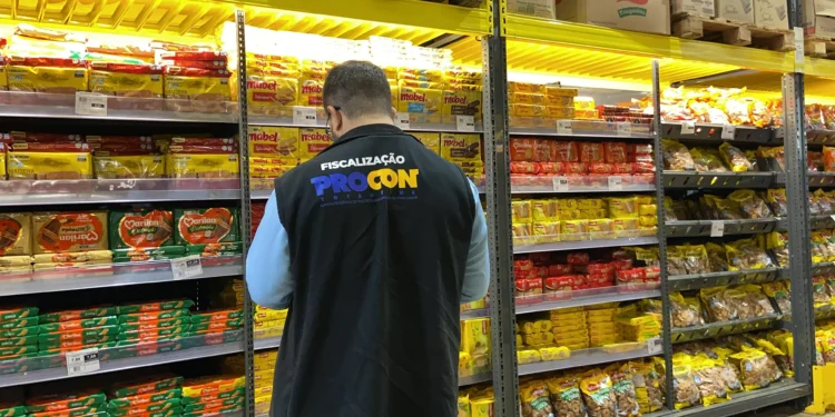 O levantamento foi realizado no dia 07 de março e analisou 45 itens essenciais, incluindo produtos de alimentação, hortifruti, limpeza doméstica e higiene pessoal, em 10 empresas, sendo 05 supermercados e 05 atacados.