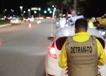 Foram realizadas 149 abordagens, resultando na lavratura de 89 autos de infração e na remoção de seis veículos. Créditos: Felix Carneiro/Governo do Tocantins