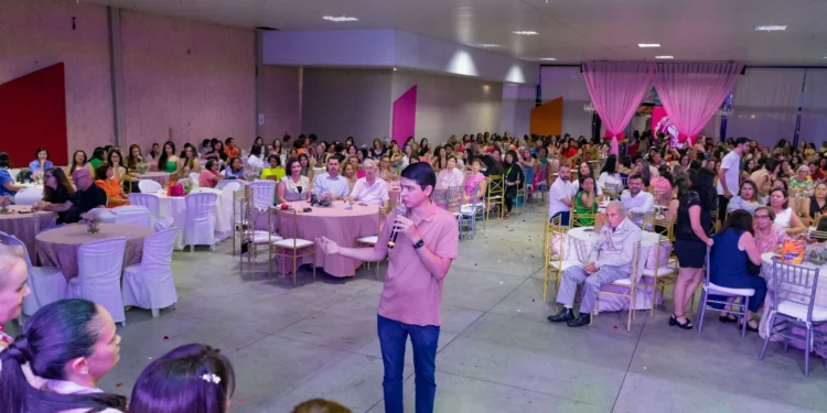 Prefeitura de Paraíso marca presença no XVIII Chá da Liga Feminina de Combate ao Câncer