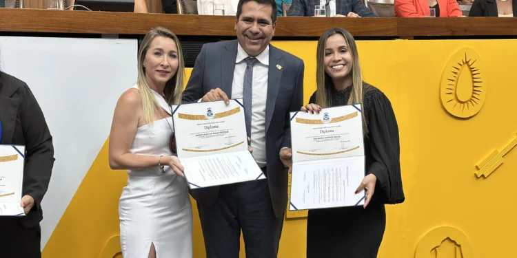 Delegadas de Araguaína são homenageadas na Assembleia Legislativa pelo Dia Internacional da Mulher