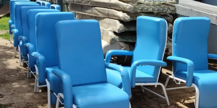 Governo do Tocantins entrega mais 300 novos mobiliários aos hospitais estaduais