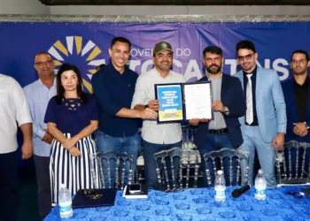 No município de Marianópolis, governador Wanderlei Barbosa assina convênio para revisão do Plano de Manejo da APA Ilha do Bananal/Cantão