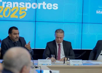 Governador Wanderlei Barbosa cobra soluções do Dnit para estradas estaduais impactadas pelo desvio de tráfego após o desabamento da ponte JK - Thiago Cruz/Governo do Tocantins