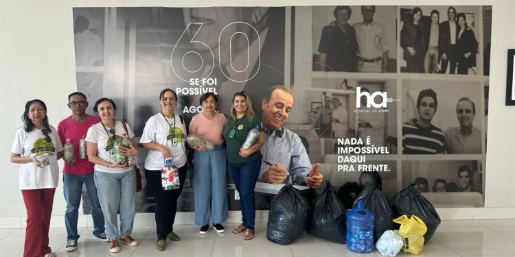 Servidoras do Naturatins realizam doação de tampinhas e lacres de alumínio para a Associação Palmas para a Vida