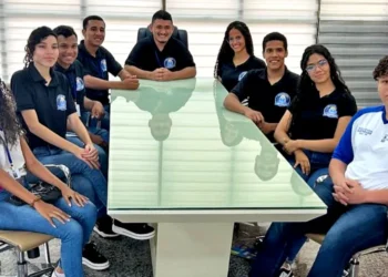 Secretário da Educação Fábio Vaz visita a Escola Estadual Liberdade