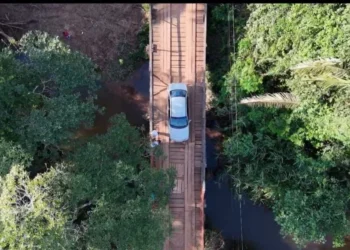 Ponte de concreto vai substituir atual construção de madeira