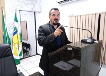 Helder Borges solicita revisão nos salários dos Conselheiros Tutelares de Lajeado