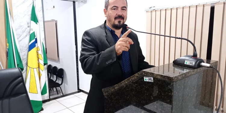 Helder Borges solicita revisão nos salários dos Conselheiros Tutelares de Lajeado