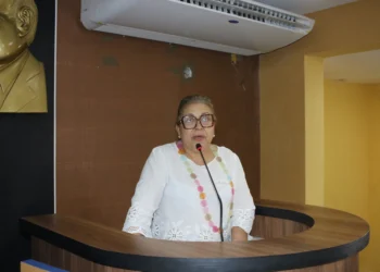 Maria Bala foca saúde e infraestrutura em Miracema