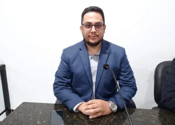 Lajeado: Vereadores solicitam que veículos automotivos contratados pelo executivo sejam do município