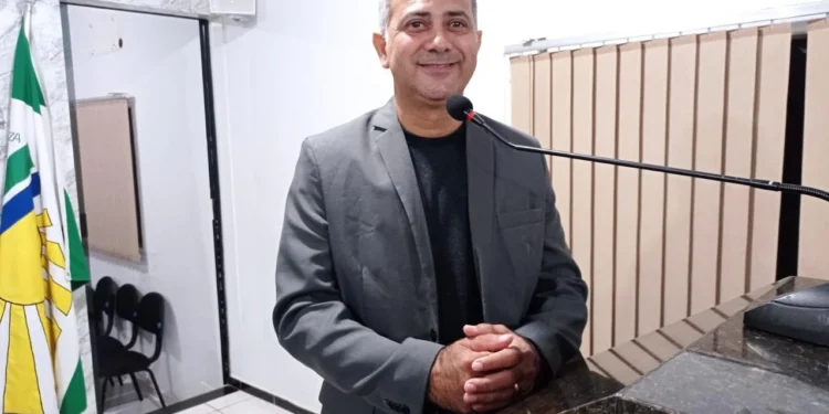 Lajeado: Vereadores solicitam que veículos automotivos contratados pelo executivo sejam do município