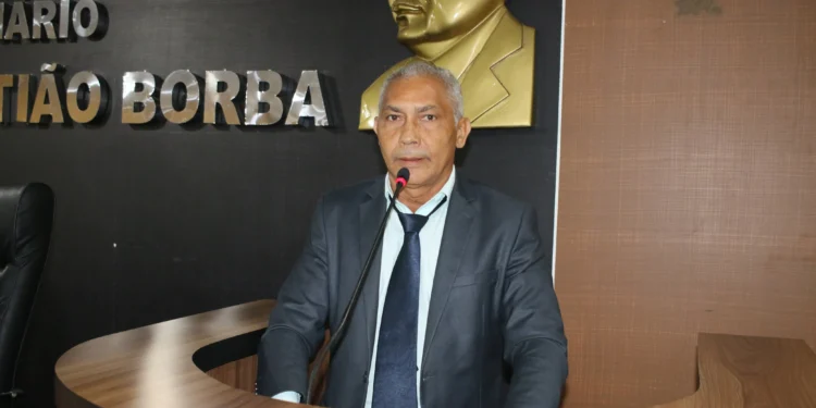 Vereador Assis Moura busca soluções para problemas em Miracema