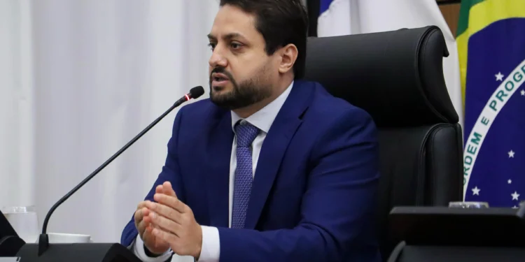 Vereador Dr. Vinicius Pires solicita esclarecimentos sobre convocações do Concurso Público da Saúde de 2024 em Palmas