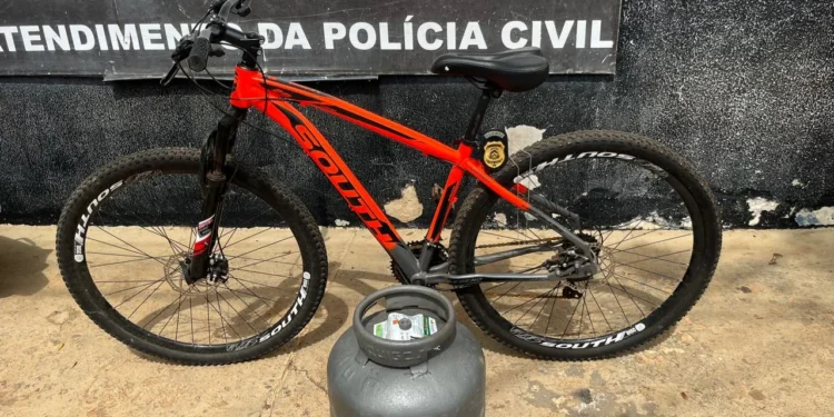 Na capital, Polícia Civil age rápido e recupera bicicleta e botijão de gás furtados de casa no Jardim Laila