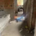 Corpo de mulher é encontrado com ferimento de faca dentro de casa abandonada