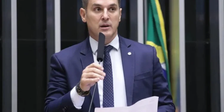 Oposição vê “solução paliativa” em medidas do governo sobre alimentos