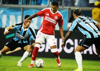 Internacional em partida pelo Gauchão • Donaldo Hadlich/