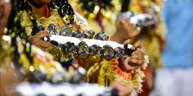 Carnaval: mulheres ritmistas enfrentam preconceito como principal desafio