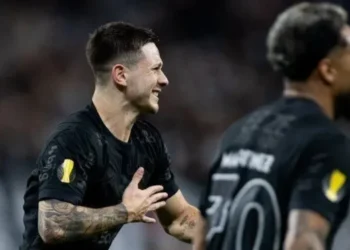 Corinthians bate Santos pelo Paulistão • Divulgação / Corinthians