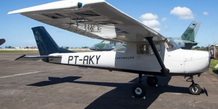 Conheça modelo de aeronave que caiu em aldeia indígena no litoral de SP