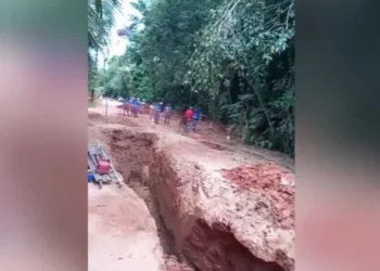 Sabesp informou que apura as causas do acidente junto ao consórcio responsável pela obra • Reprodução/ Defesa Civil de SP