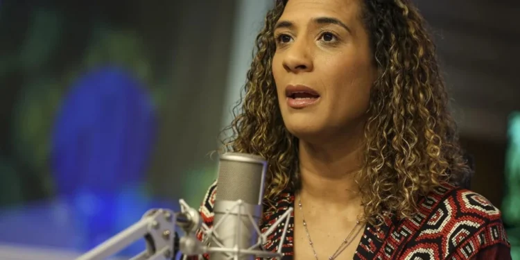Pessoas podem não entender, mas racismo ambiental existe, diz Anielle