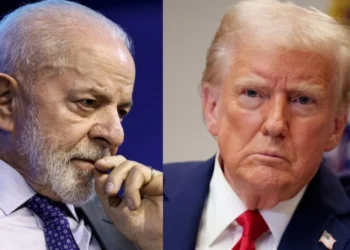 O presidente da República, Luiz Inácio Lula da Silva, à esquerda, e o presidente dos Estados Unidos, Donald Trump, à direita • Marcelo Camargo/Agência Brasil | Andrew Harnik/Getty Images